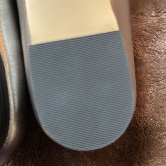 NWOB TALBOTS Ryan Quilted Metallic Silver Leather Flats Sz 6 - Picture 11 of 12